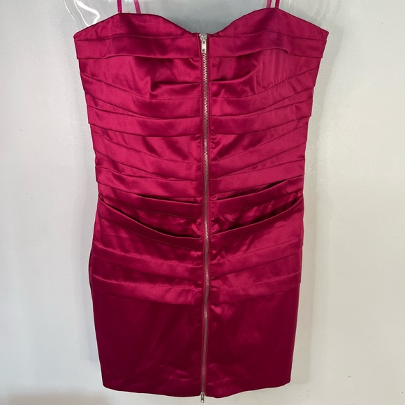 NEW Pink Silky Fitted Tiered Double Zip Mini Dress by Urban Behaviour Sz Medium - Picture 8 of 8